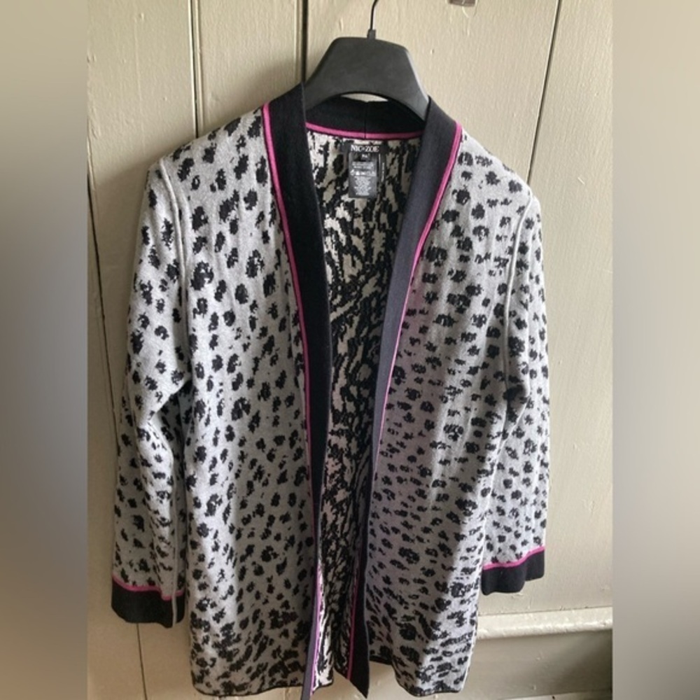 Women's NIC + ZOE Black Animal Print Reversible Cardigan Sweater size PM